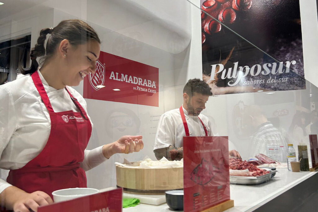 El latido de la Almadraba en Mandatum de la mano de Petaca Chico 11 Equipo Petaca 03 1 1