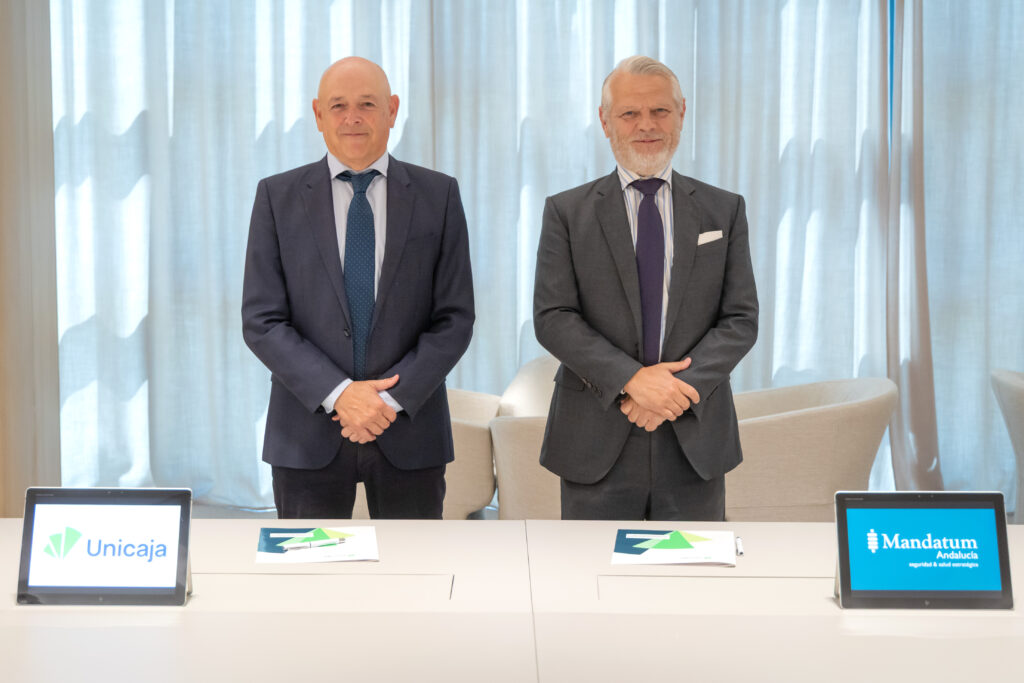 Unicaja se incorpora como patrocinador a Mandatum para impulsar la seguridad y salud laboral en Andalucía 2 Foto 1