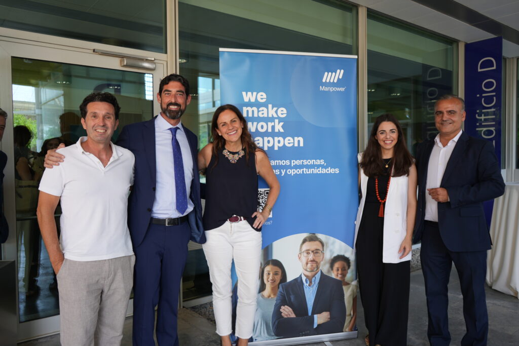 Mandatum celebra un nuevo Aula Mandatum dedicada al Absentismo 86 DSC04899 1